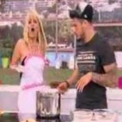 Κάηκε η Φαίη Σκορδά!