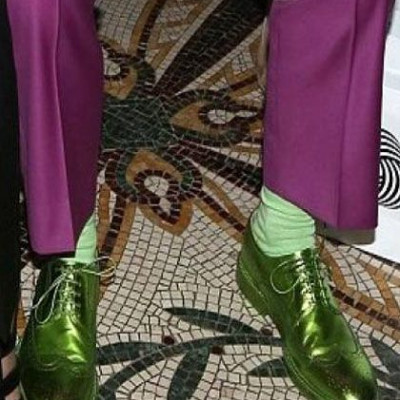 Ποιος επέλεξε αυτά τα καταπράσινα παπούτσια;