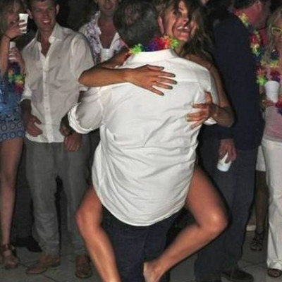 Ποιον διάσημο ηθοποιό έχει… καβαλήσει η Μαρία Μενούνος; (φωτό)