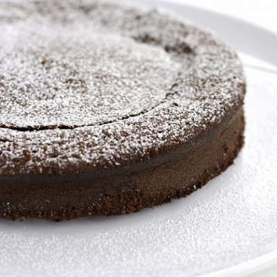 Γλυκό: κέικ με σοκολάτα κουβερτούρα