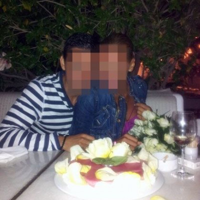 Ποια Ελληνίδα τραγουδίστρια γιόρτασε τα γενέθλια της χθες το βράδυ στη Μύκονο;