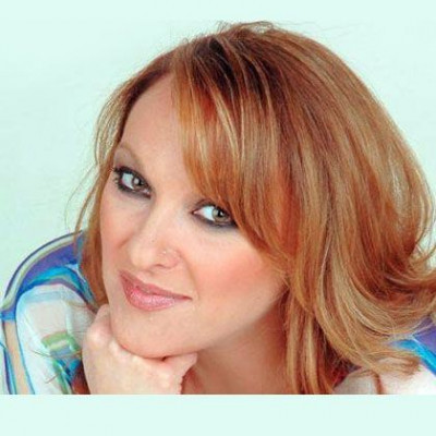 Ρένια Λουιζίδου: «Οι Έλληνες πέφτουμε στην ίδια παγίδα του εμφυλίου»