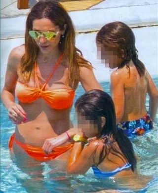 Δέσποινα Βανδή: Βουτιές με την Μελίνα και τον Γιώργο