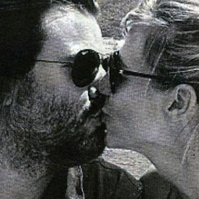 Βιγκόπουλος-Κοτοβός: Καυτά φιλιά στο ταξίδι του μέλιτος πριν τον γάμο! (φωτό)