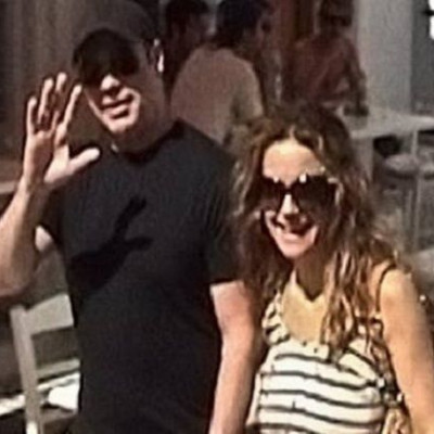 Οι πρώτες φωτογραφίες του ζεύγους Τραβόλτα από την Μύκονο