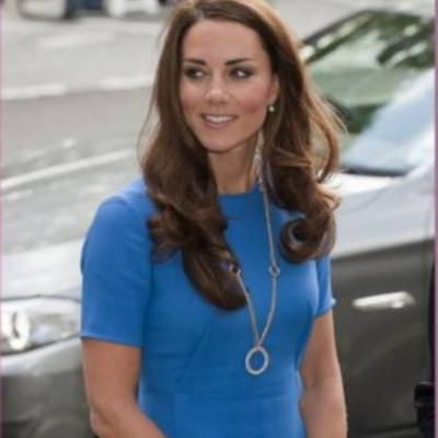 Kate Middleton: Πάρτε βαθιά ανάσα και διαβάστε πόσο κοστίζει το κόσμημά της!