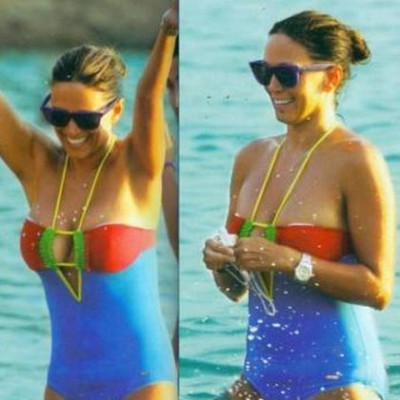 Έλλη Κοκκίνου: Στην παραλία και… «χωρίς ρετούς»