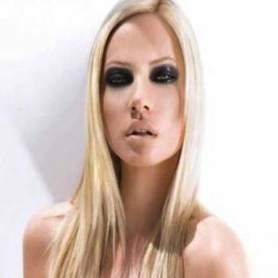 Έξαλλη η Τζούλια με την νέα ταινία-πορνό της