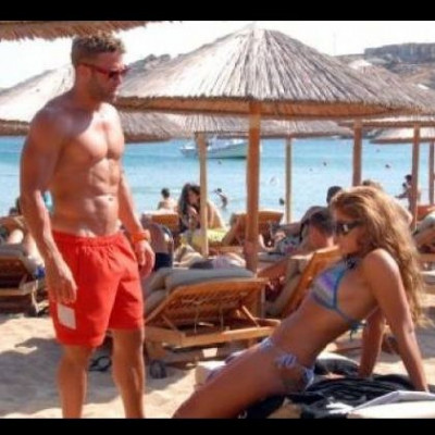 Κώστας Σόμμερ: Στην Κύπρο με την αγαπημένη του!