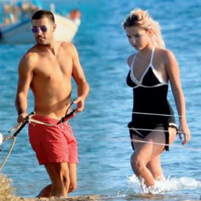 Εριέττα Κούρκουλου-Κώστας Μαρτάκης-Πάρης Κασιδόκωστας: Τριήμερο στην Πάρο