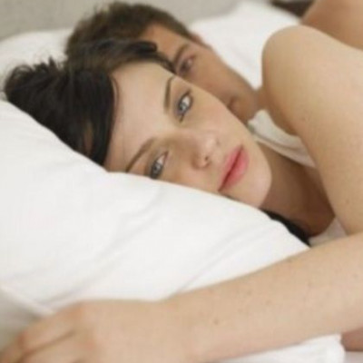 Είμαι 19 και δεν έχω κάνει ακόμη σεξ. Φοβάμαι πως κανείς δεν θα μείνει αν το μάθει...