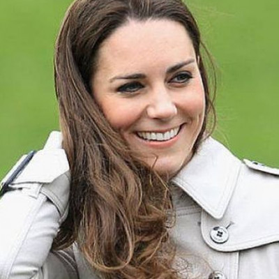 Δείτε τη φουσκωμένη κοιλίτσα της Kate Middleton!