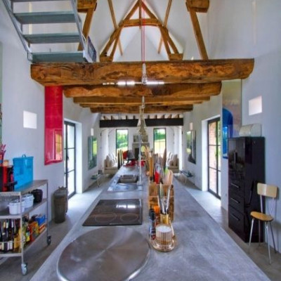 Μετατρέποντας έναν αχυρώνα σε παλάτι!