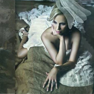 Η sexy φωτογράφηση της Ιωάννας Λίλη έπειτα από 7 χρόνια απουσίας