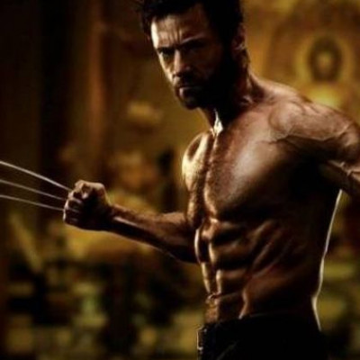 Hugh Jackman: Μας δείχνει τα… νύχια του!