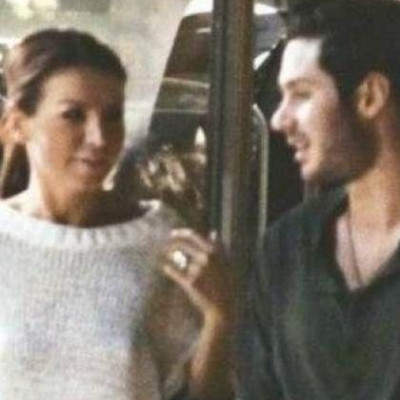 Πόσο χρονών είναι τελικά ο νέος σύντροφος της Νίνας Λοτσάρη;