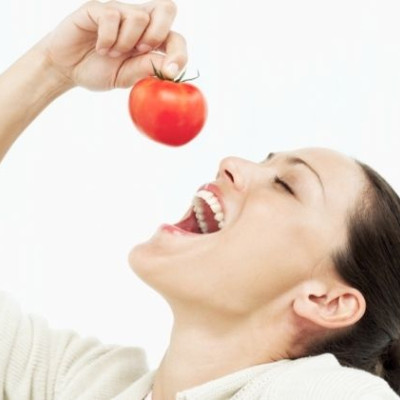 Αυτές είναι οι 8 μαγικές τροφές για λαμπερή και νεανική επιδερμίδα!