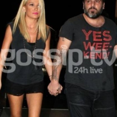 Ο Τόνυ, ο λεκές στην μπλούζα και η ξανθιά αγαπημένη του! (φωτό)