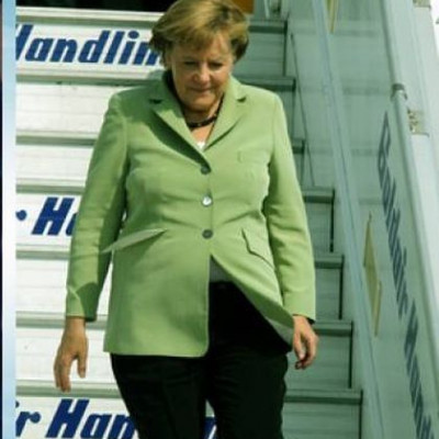 Η Μέρκελ δίνει την δική της απάντηση για το σακάκι