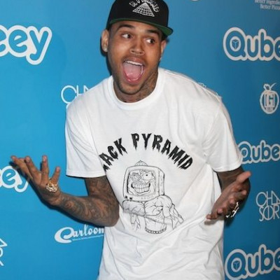 Δίδυμες το νέο φλερτ του Cris Brown (;)