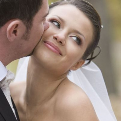 Nα καλέσω τον πρώην μου στο γάμο μου;