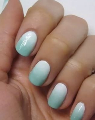 Βeauty Trend: Φτιάξτε μόνες σας ombre νύχια! (video)