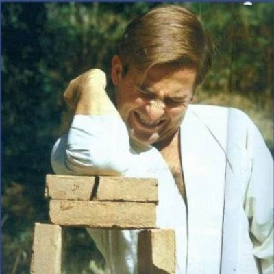 Ένας γαλαζοαίματος με μαύρη ζώνη στο καράτε