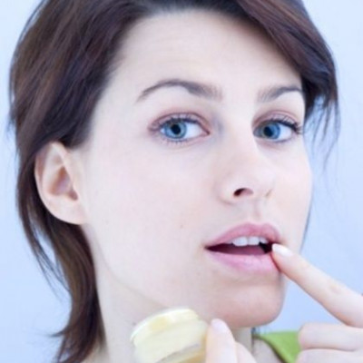 Σκασμένα χείλη; Όχι πια!