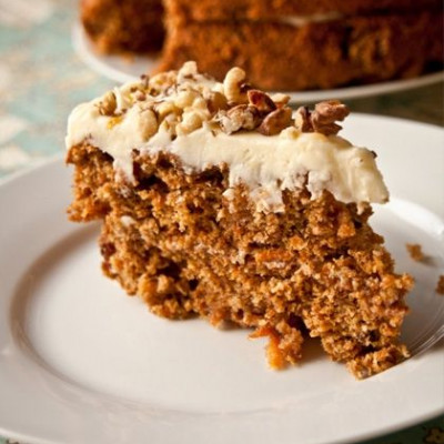 Νόστιμο κέικ καρότου με γλάσο