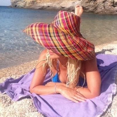 Τα 5 καλυτερα tweets της Ελένης Μενεγάκη