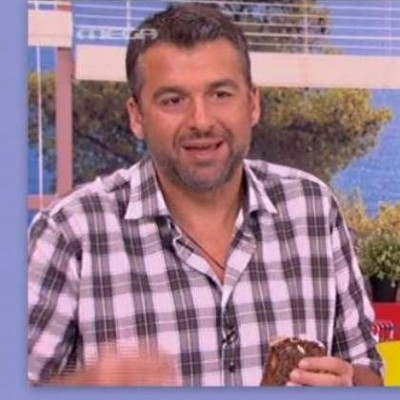 Το κέικ του Πετρετζίκη και τα «γαλλικά» του Λιάγκα!