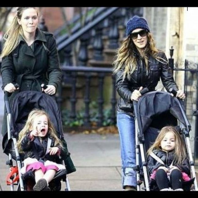 Sarah Jessica Parker: Βόλτα με τις κόρες της