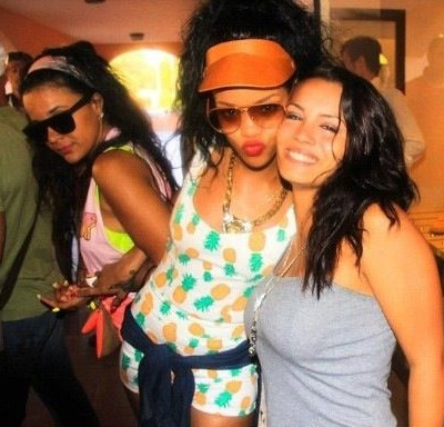 Rihanna: ημίγυμνη για άλλη μία φορά στο διαδίκτυο