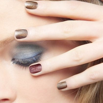 Χρειάζεστε tips για τέλειο mani στο σπίτι; Τα βρήκαμε στο Facebook!