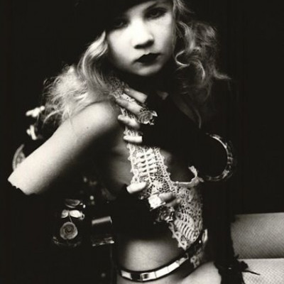 Μήνυση σοκ από γνωστή ηθοποιό στη μάνα της εξαιτίας πορνογραφικού υλικού