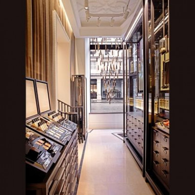 Άνοιξε: το πρώτο κατάστημα Burberry Beauty στο Λονδίνο