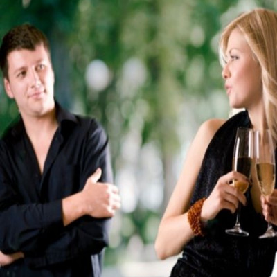 Queen.gr: Ταρακουνήστε με γιατί δεν είμαι καλά!