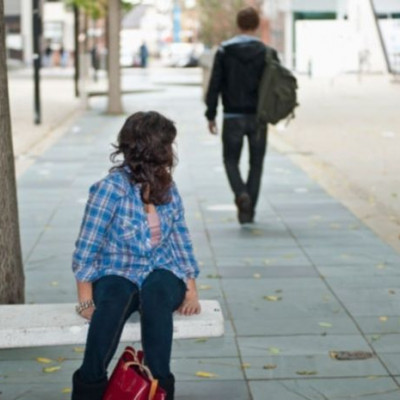 Δεν με θέλει ή είναι απλά στον κόσμο του;