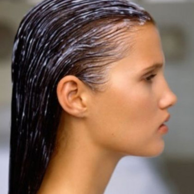 Φτιάξτο μόνη σου: Μάσκα μαλλιών κατά του φριζαρίσματος