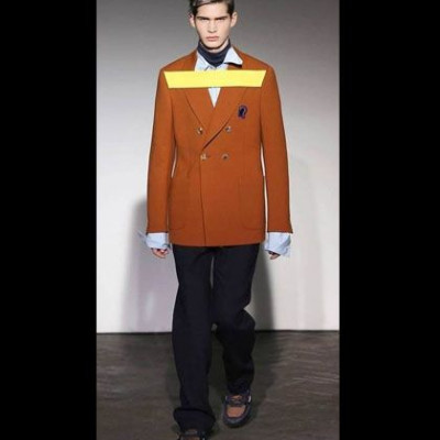 O Raf Simons συνεργάζεται με την Adidas