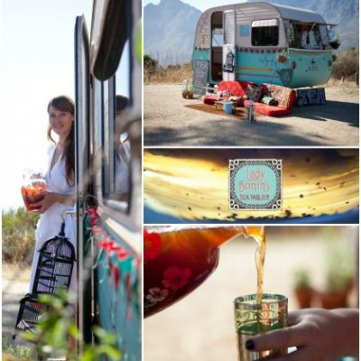 Έγινε πλούσια γυρίζοντας τη Ν. Αφρική μ' ένα τροχόσπιτο, σερβίροντας τσάι