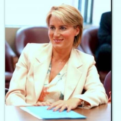 Νατάσα Καραμανλή: Δίνει συμβουλές πρόληψης του καρκίνου του μαστού μέσω Facebook!