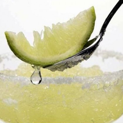 Φτιάξτο μόνη σου: Scrub σώματος με ζάχαρη και lime