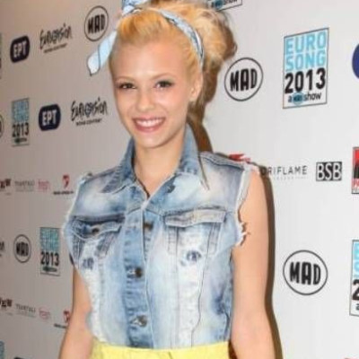 Λάουρα Νάργες: Η προσαρμογή στην Ελλάδα και οι δυσκολίες