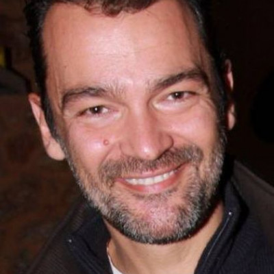 Κωνσταντίνος Καζάκος: Ο πρώτος του έρωτας