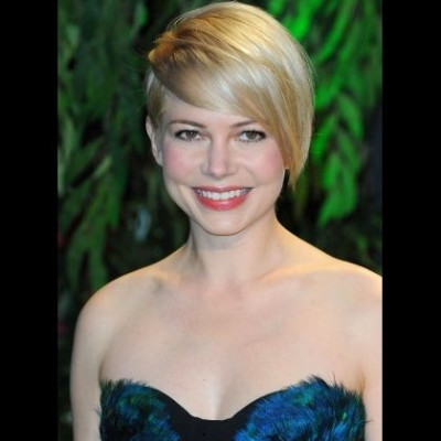 Αντιγράψτε το look: Το λαμπερό μακιγιάζ της Michelle Williams
