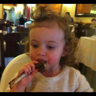 Η κόρη γνωστού παρουσιαστή το τσίκνισε!