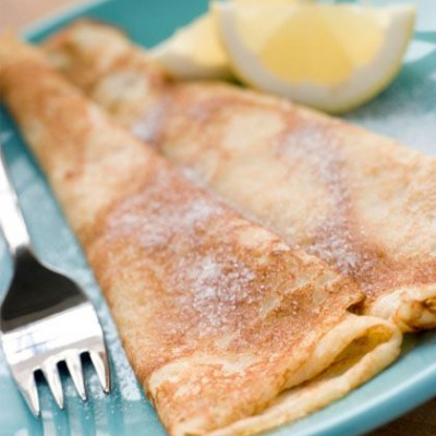 Κρέπες με ζάχαρη και λεμόνι