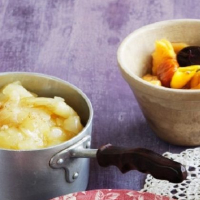 Κομπόστα μήλων και αχλαδιών με μέλι