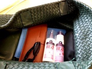 Πως αντιμετωπίζουμε τις δύσκολες μέρες στα μαλλιά μας;